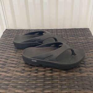 Oofos sandals, women’s size 8 ￼